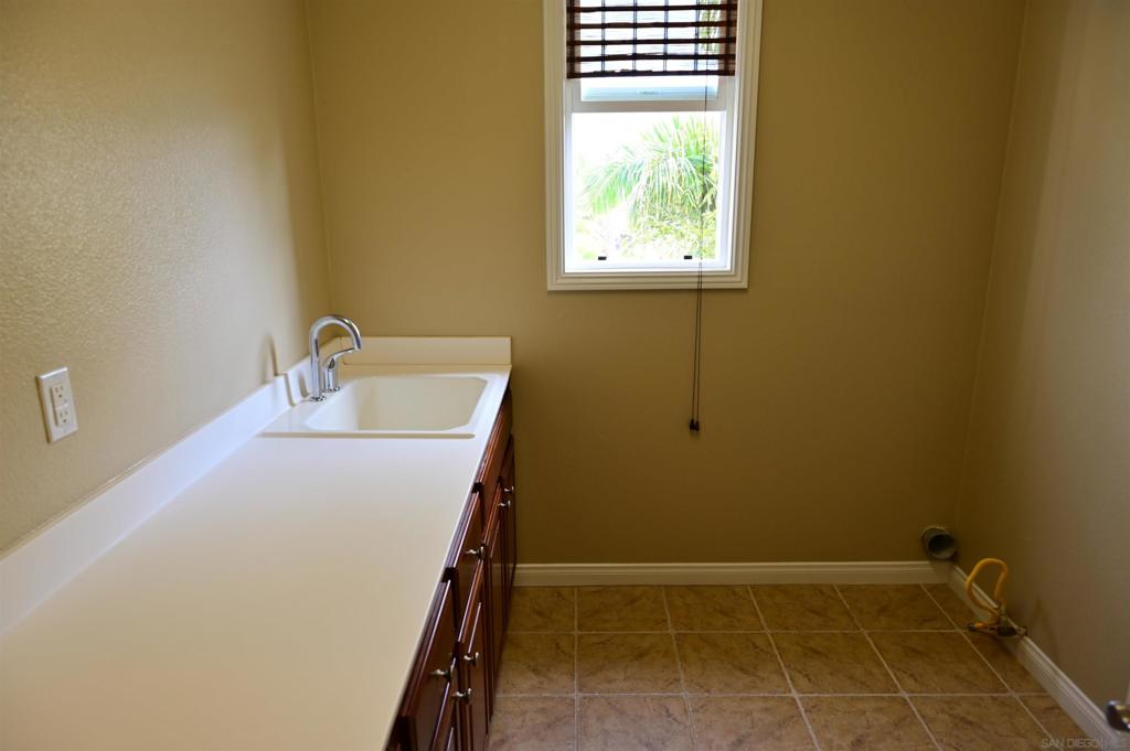 1167 Vista Pointe Blvd