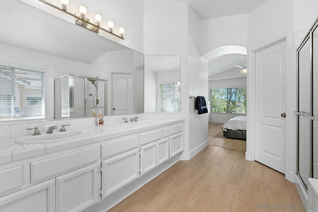 4208 Baroque Terrace