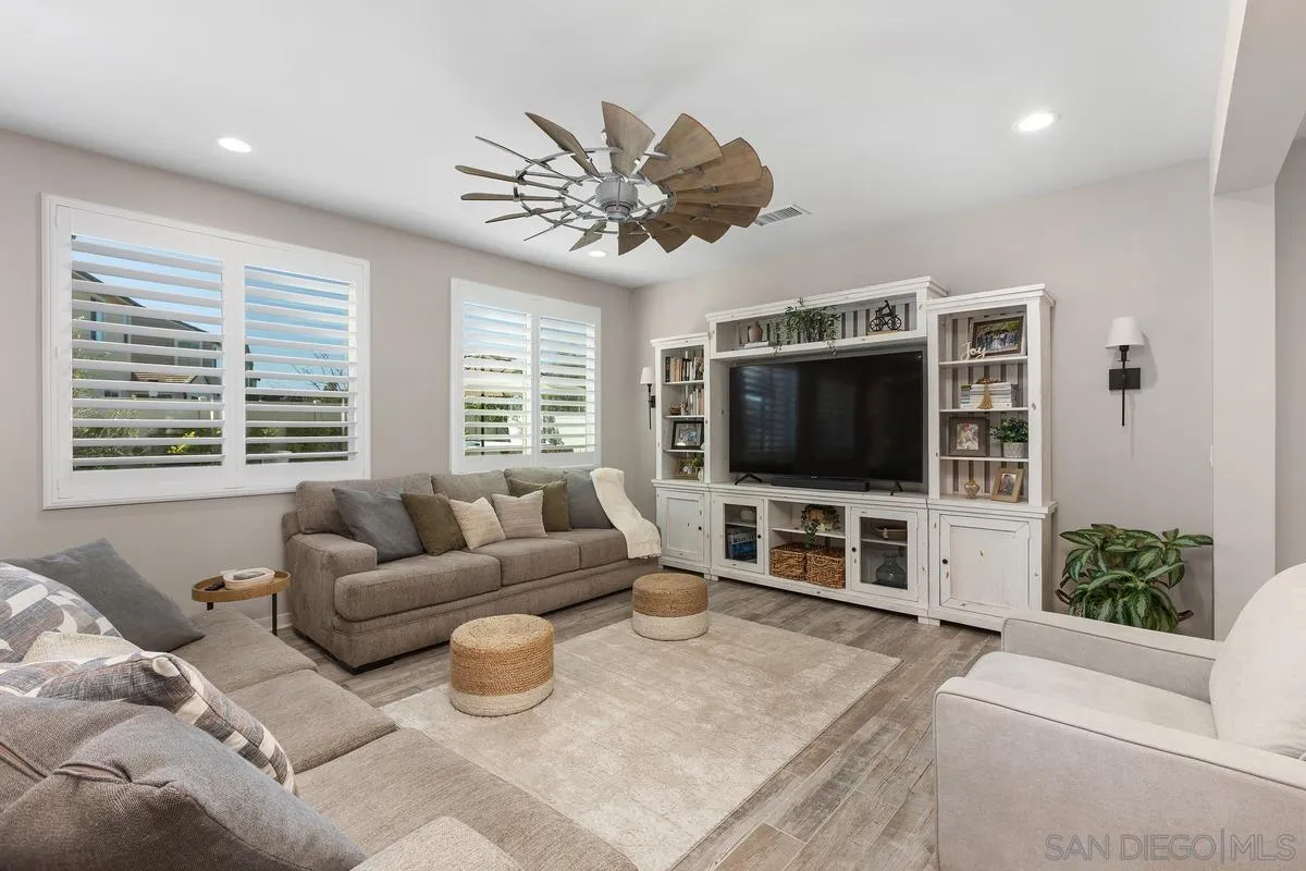 31688 Calle De Las Estrellas