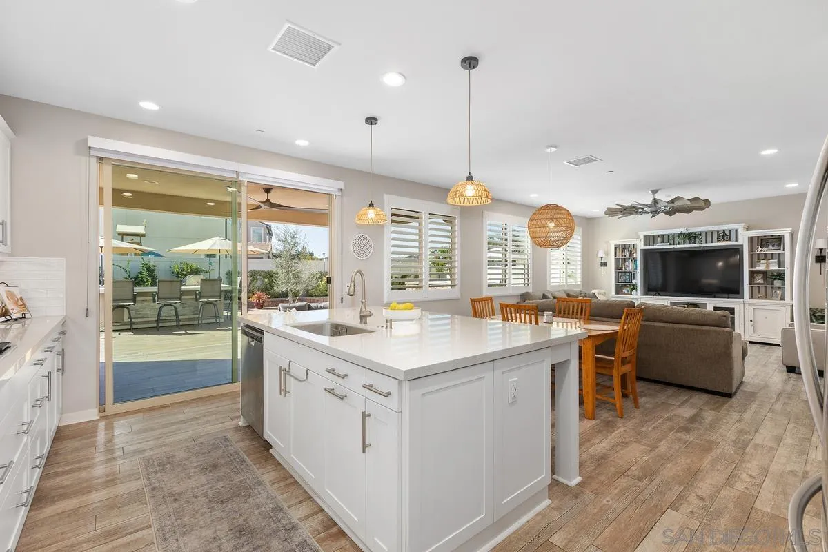 31688 Calle De Las Estrellas