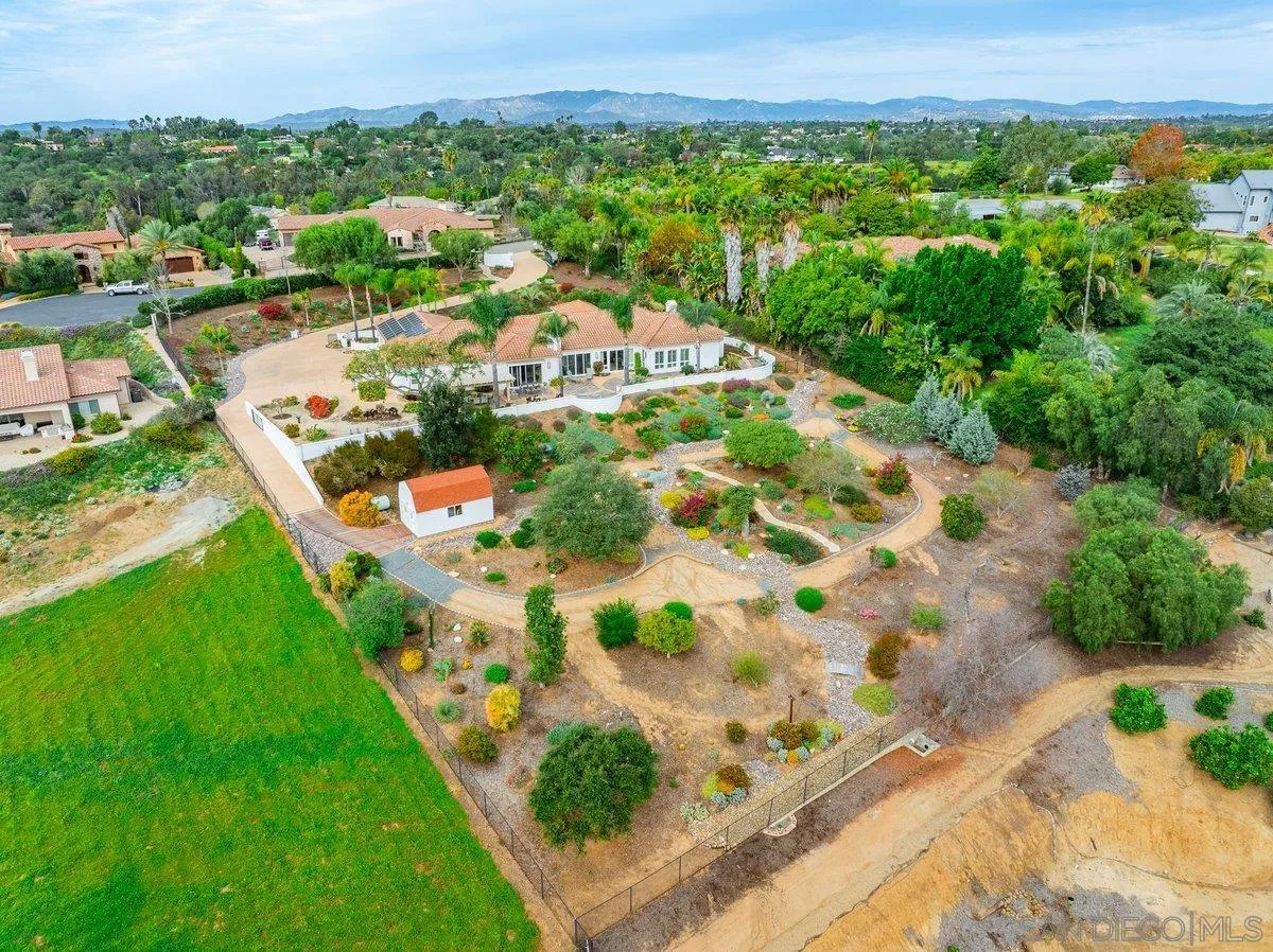 2860 Via Rancheros Way