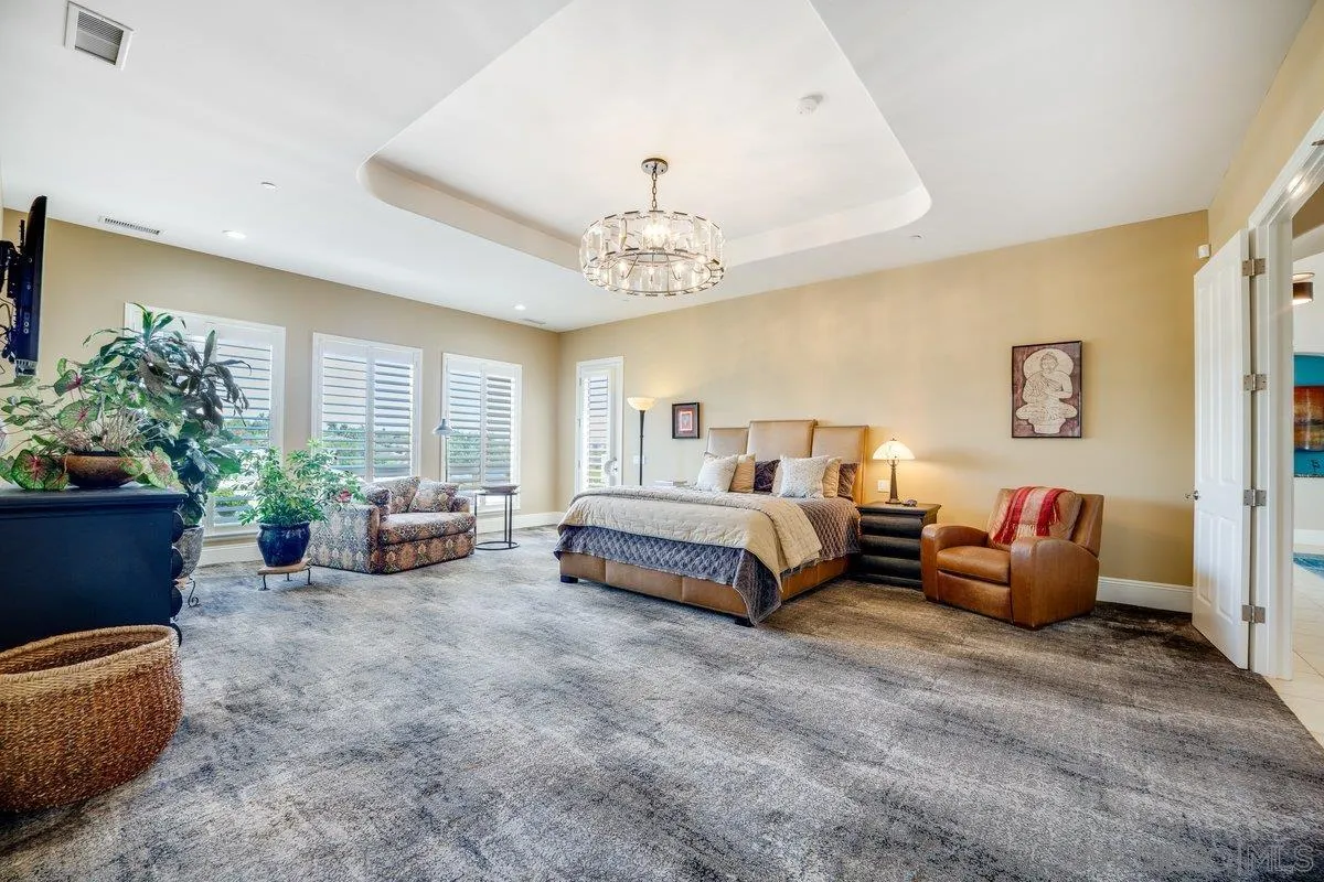 2860 Via Rancheros Way