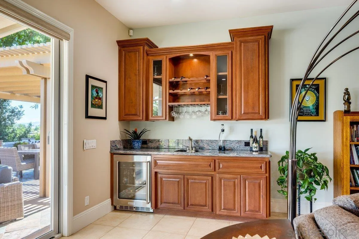 2860 Via Rancheros Way