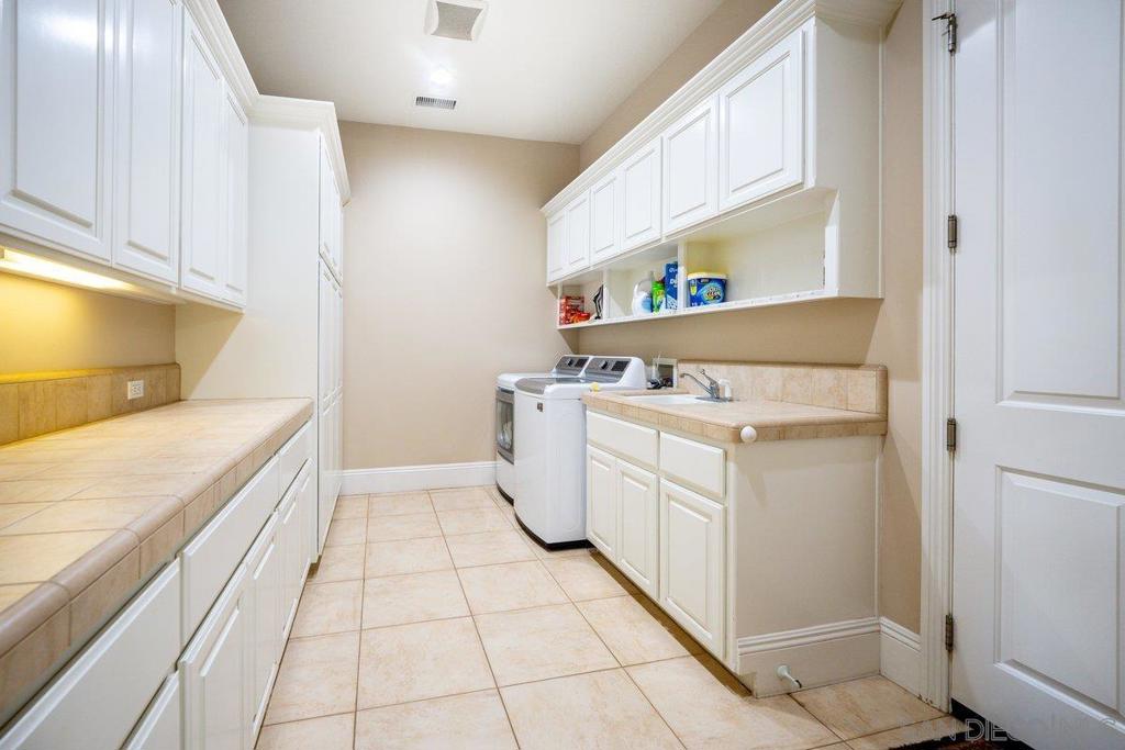 2860 Via Rancheros Way