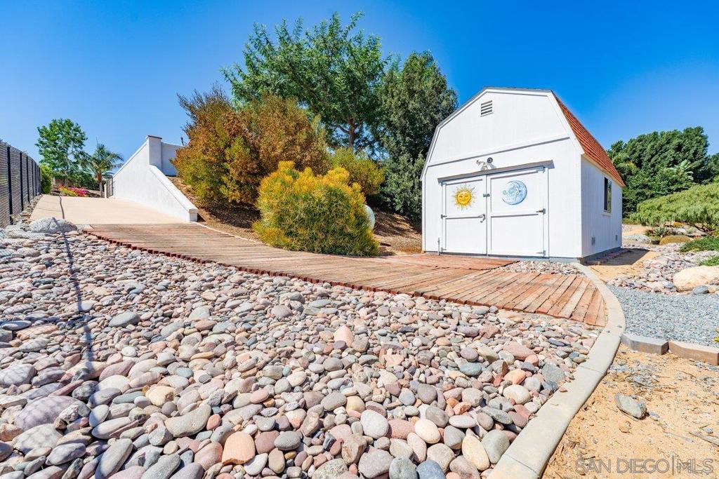 2860 Via Rancheros Way