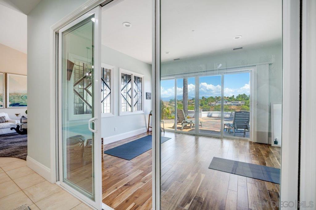 2860 Via Rancheros Way