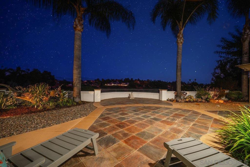 2860 Via Rancheros Way