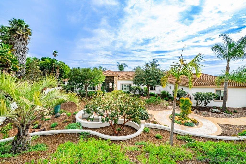 2860 Via Rancheros Way