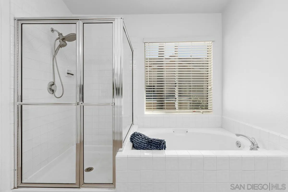 4802 Baroque Terrace