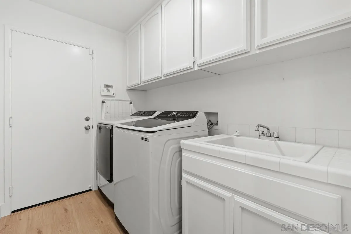 4802 Baroque Terrace