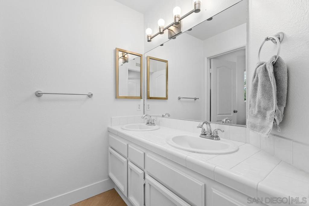 4802 Baroque Terrace