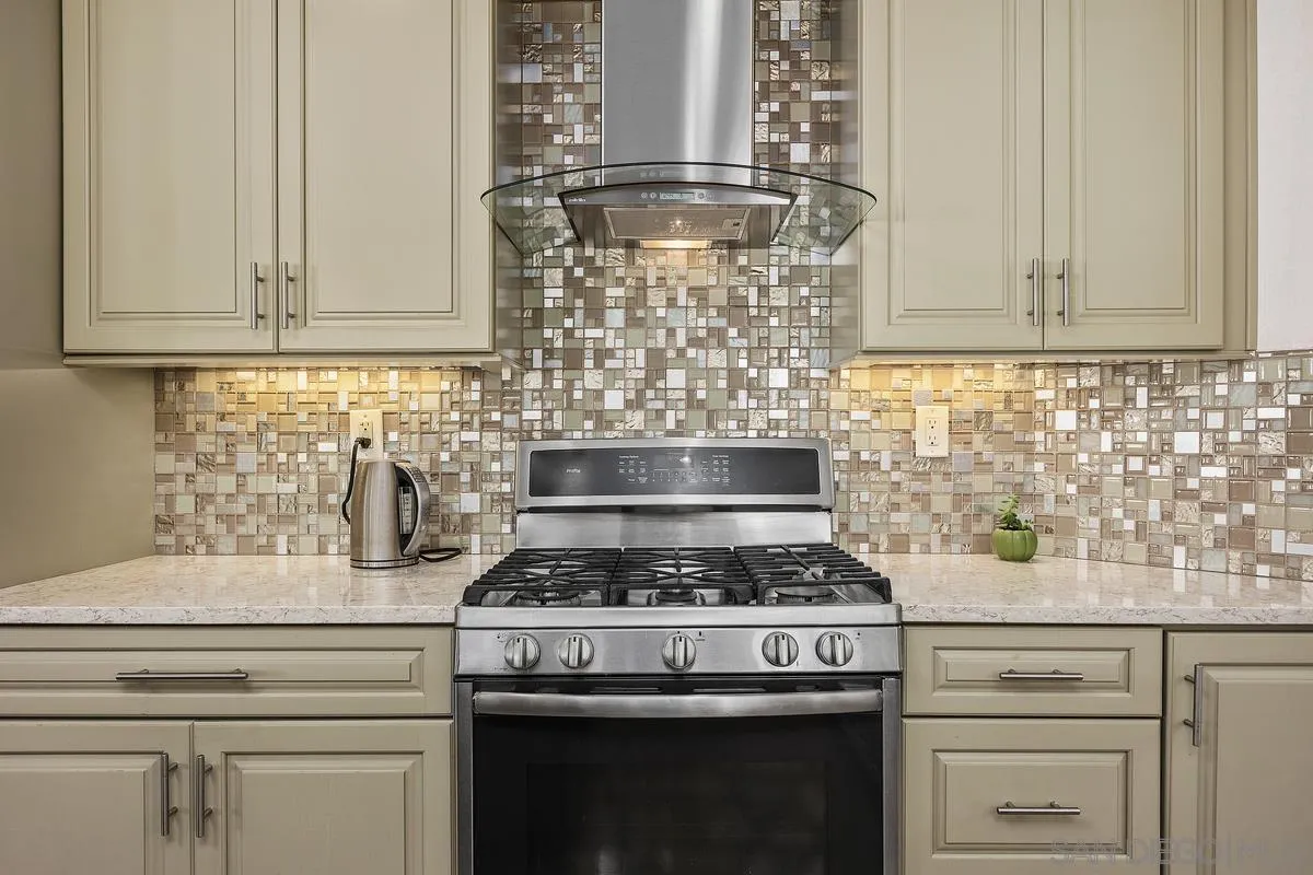 4863 Marblehead Bay Dr