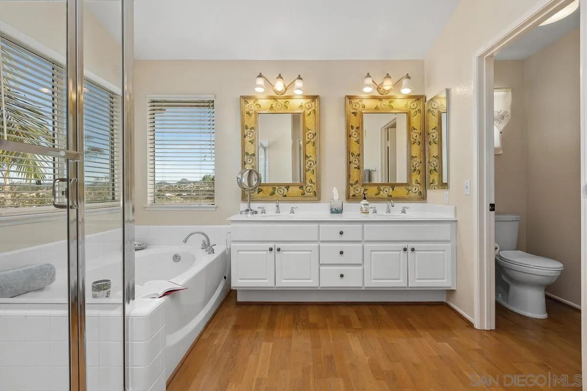 4863 Marblehead Bay Dr