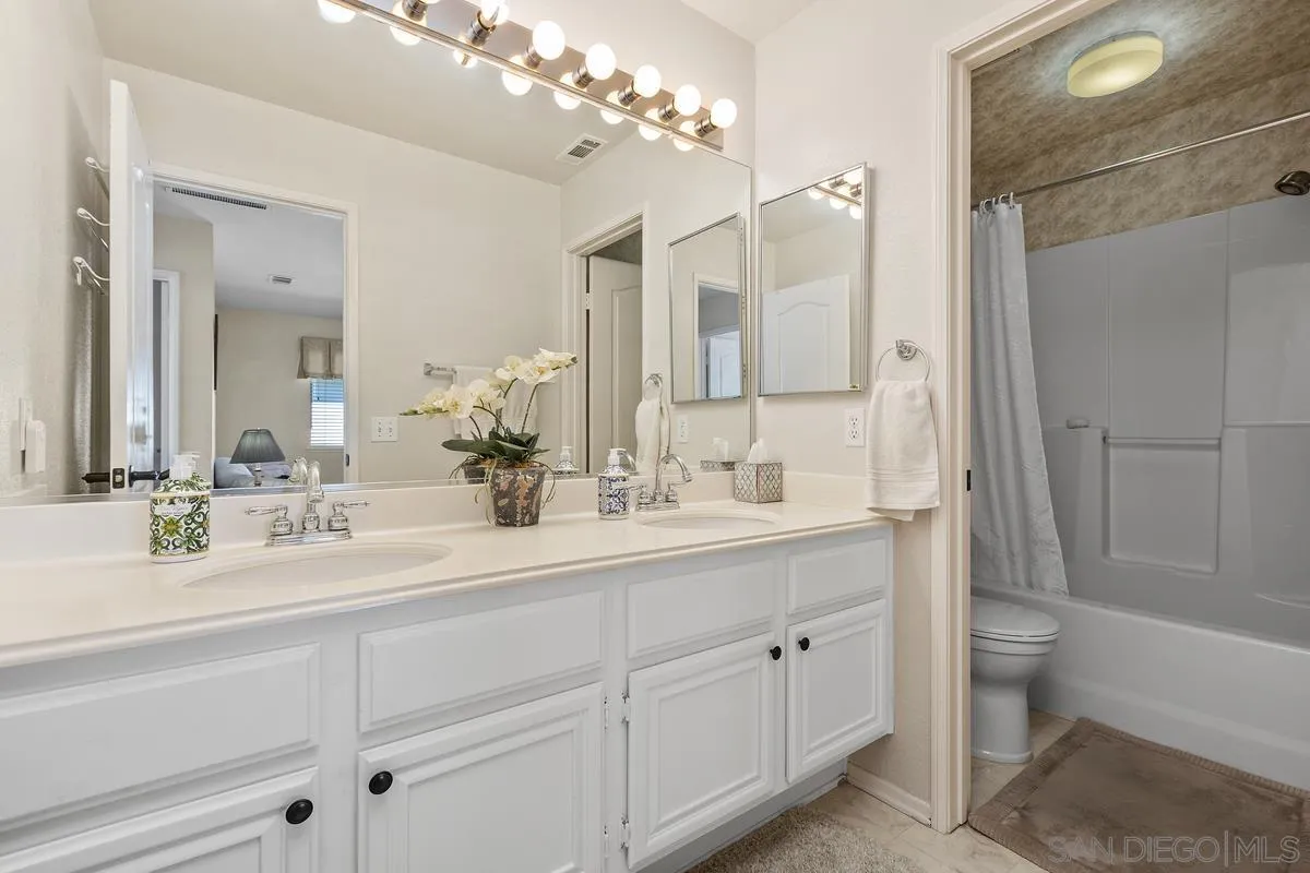 4863 Marblehead Bay Dr