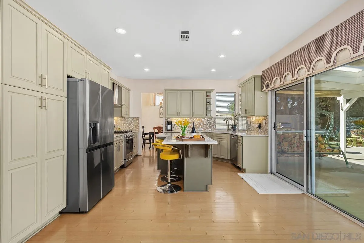 4863 Marblehead Bay Dr