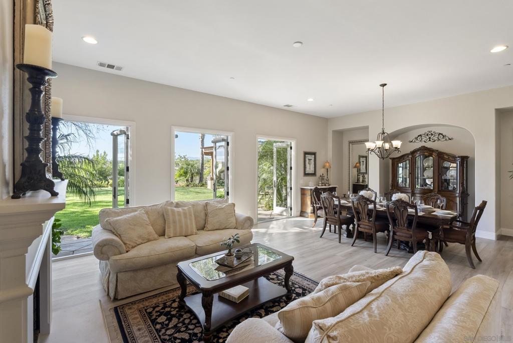 2105 Timneh Court