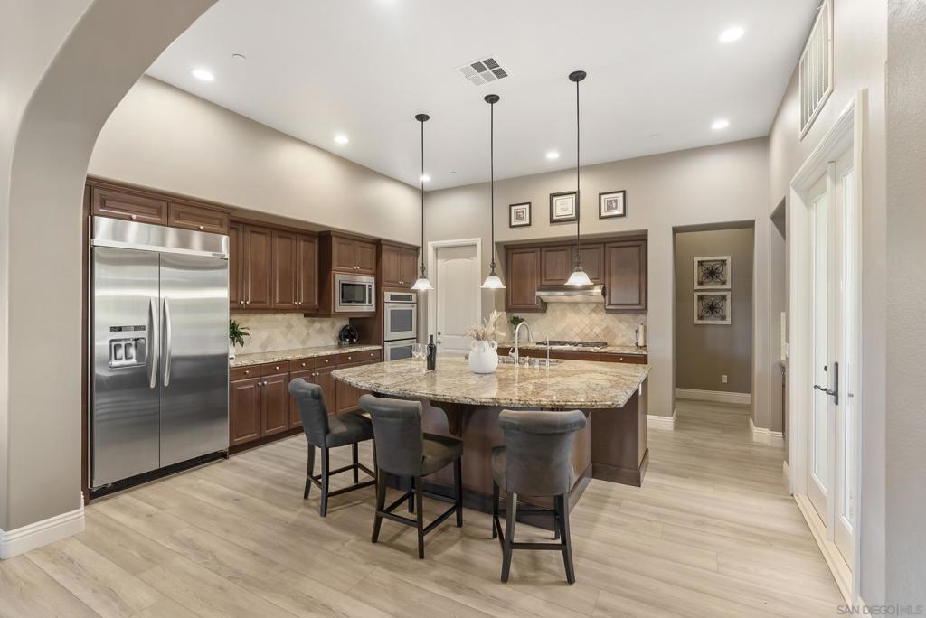 2105 Timneh Court