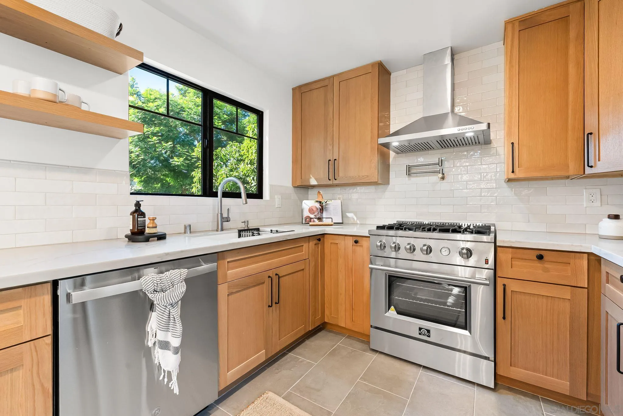 3678 Richmond