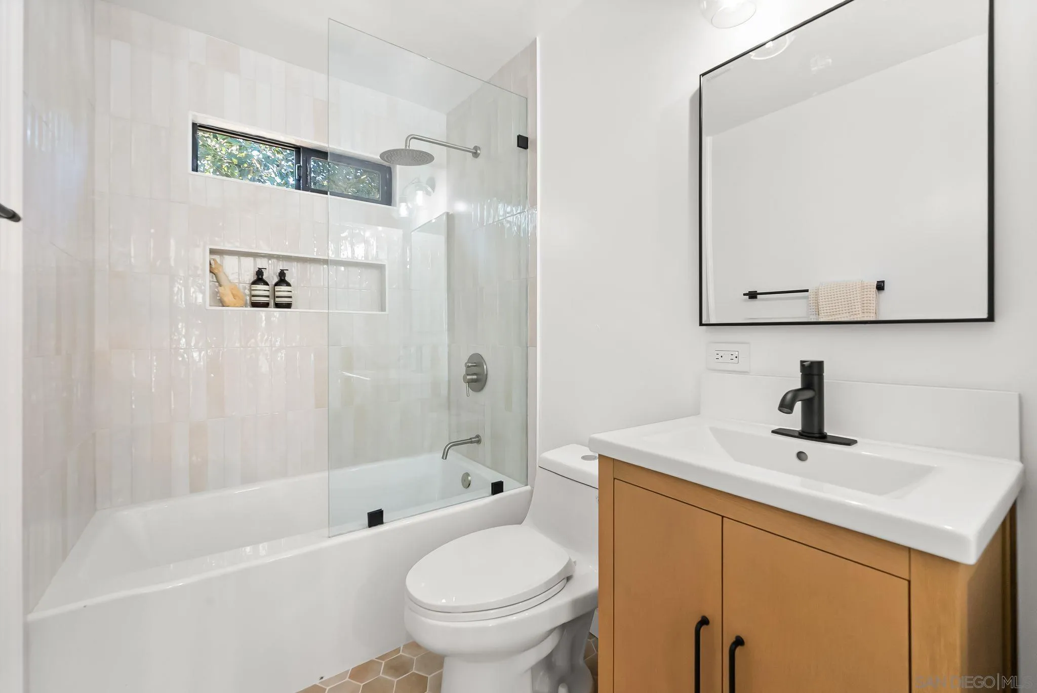 3678 Richmond