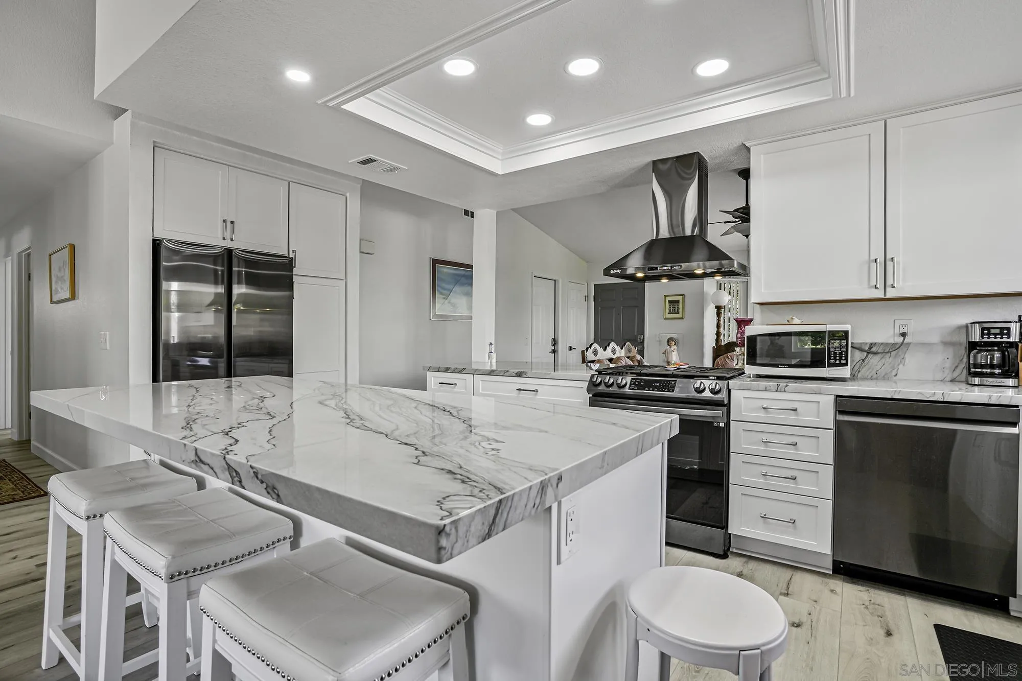 5241 Alamosa Park Dr