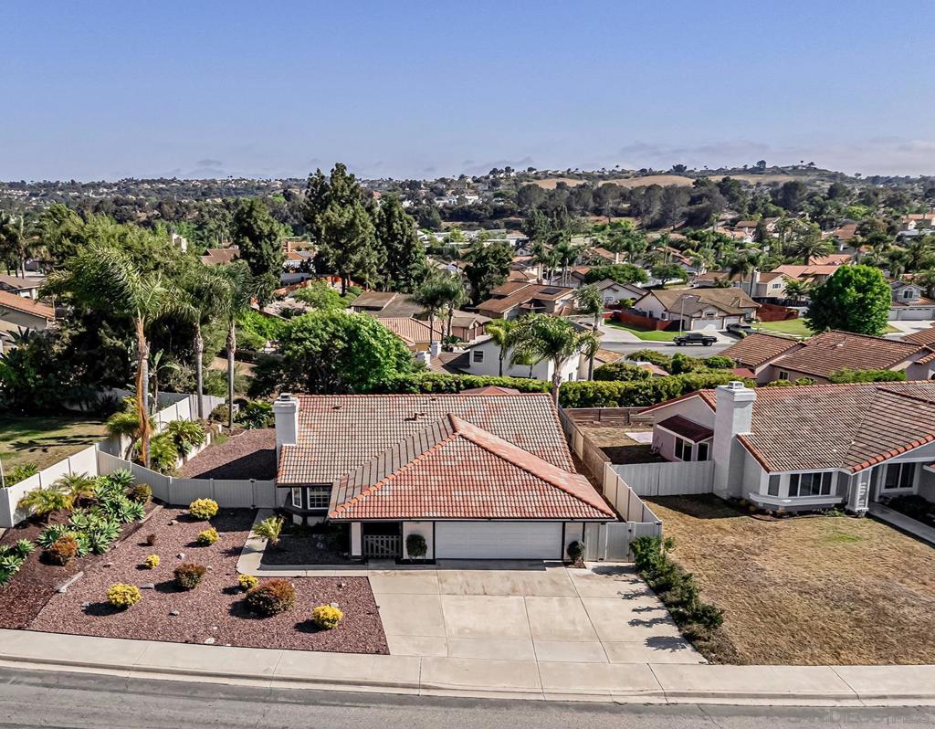 5241 Alamosa Park Dr