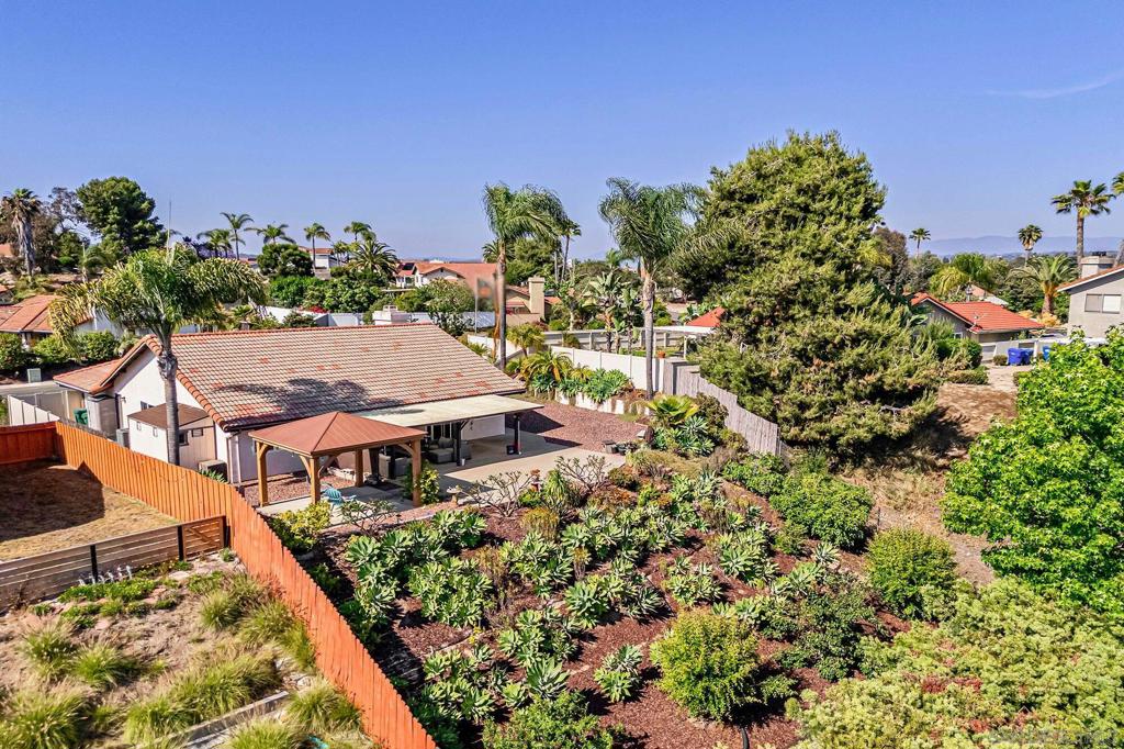 5241 Alamosa Park Dr