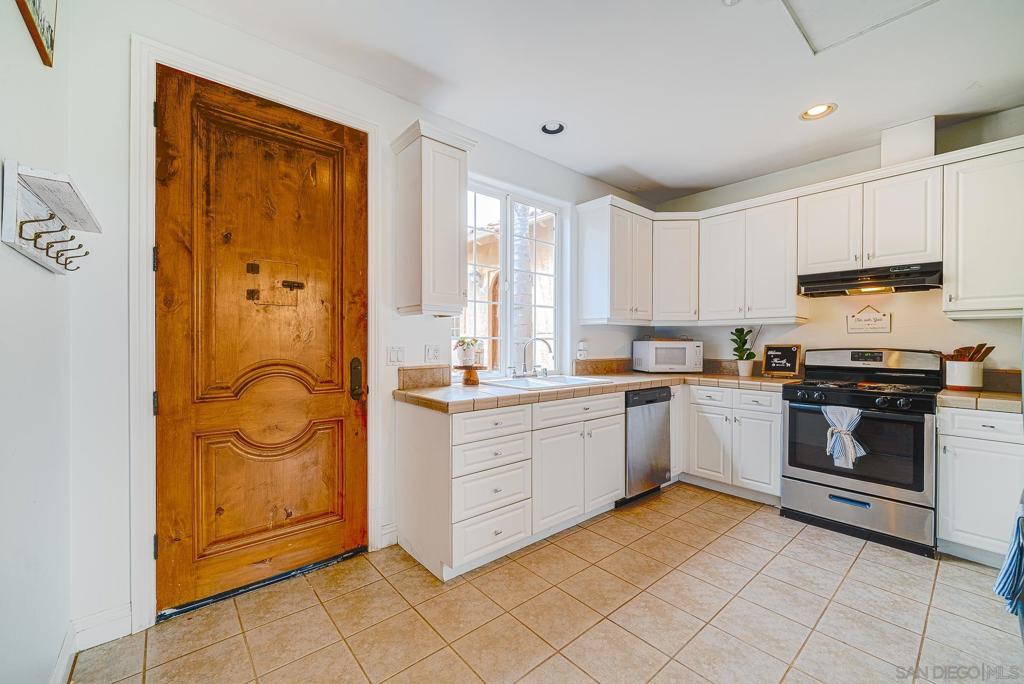 5104 Olive Hill Trl