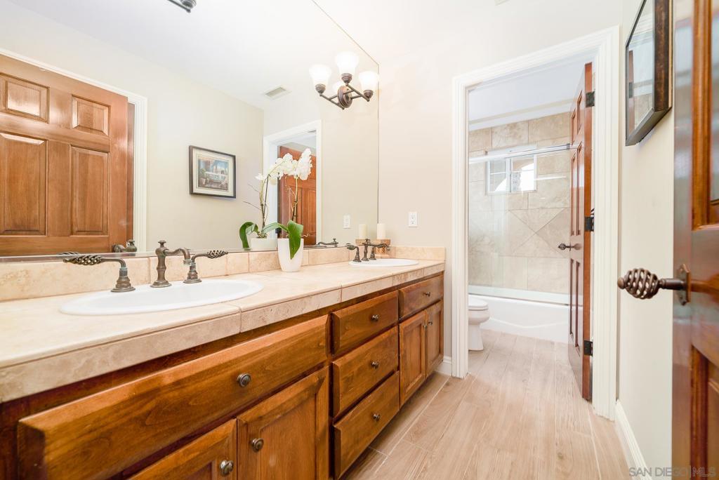 5104 Olive Hill Trl