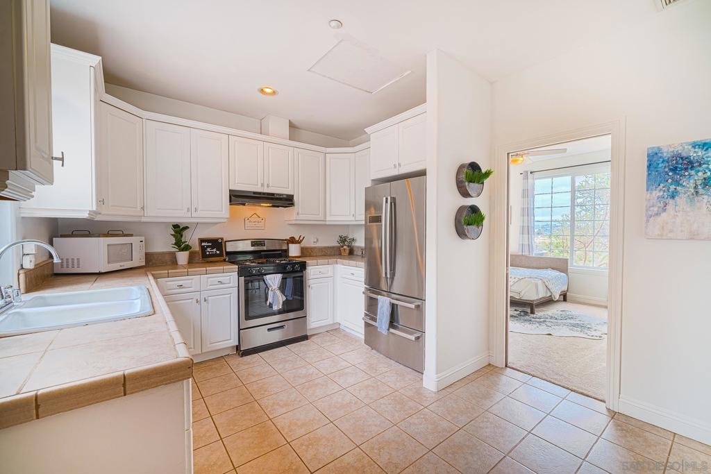 5104 Olive Hill Trl