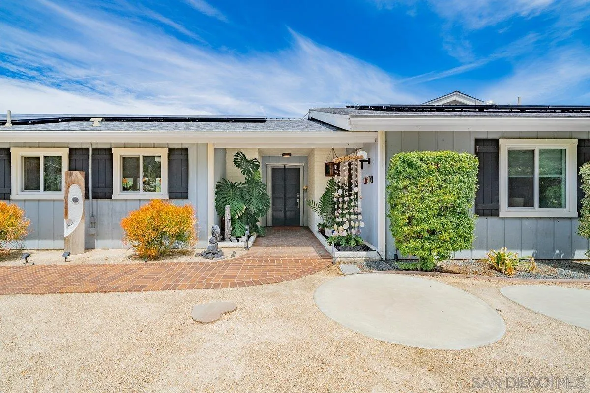 460 Rancho Camino