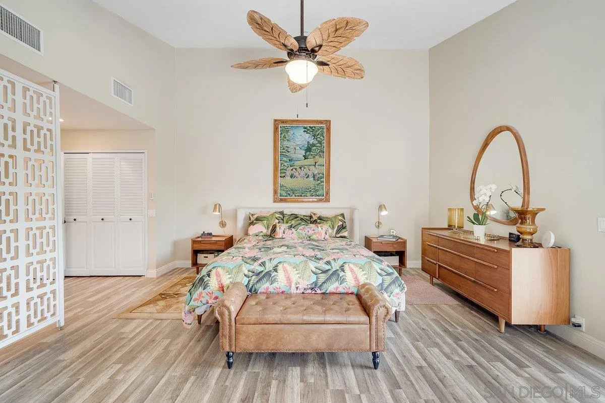 460 Rancho Camino