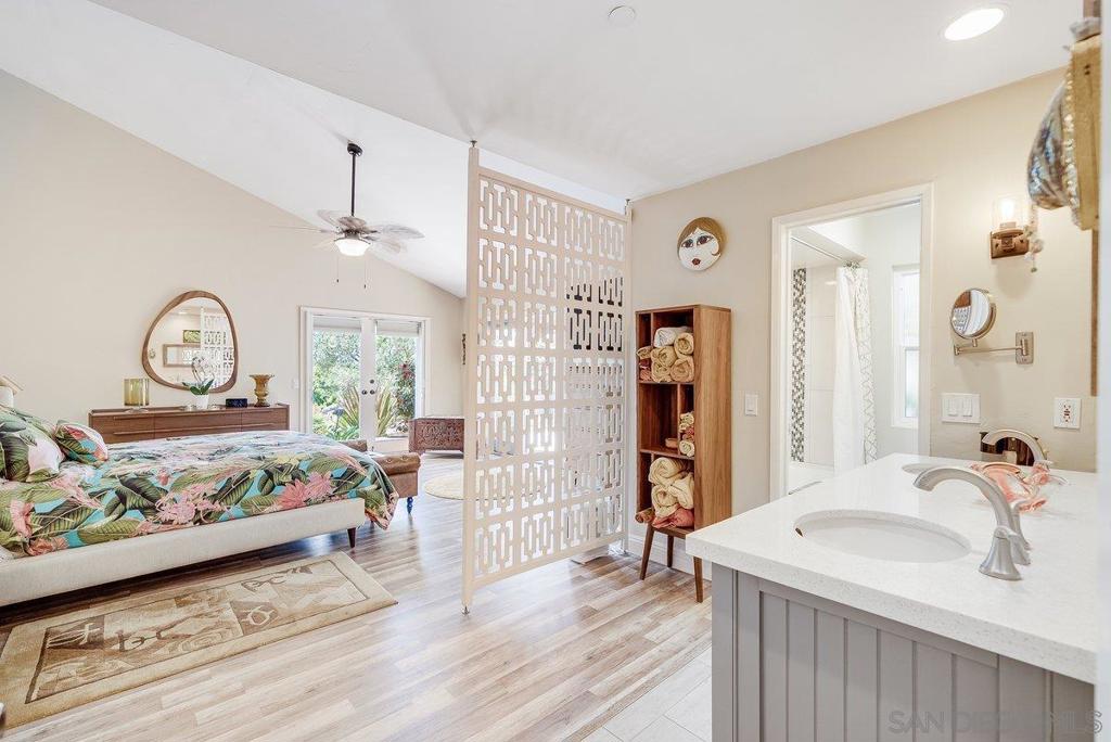 460 Rancho Camino