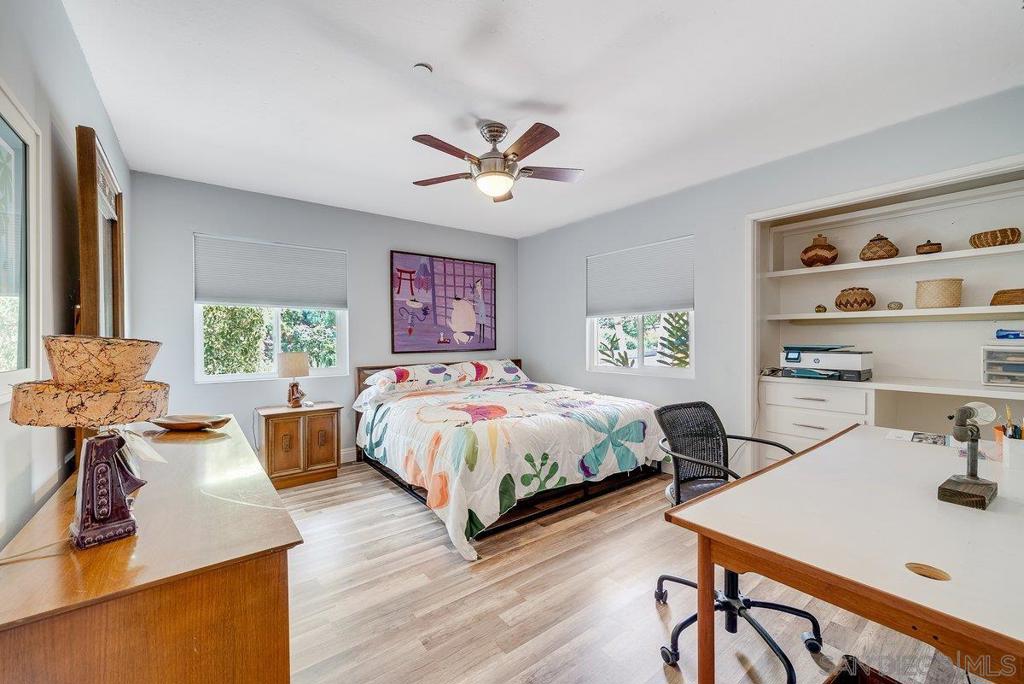 460 Rancho Camino