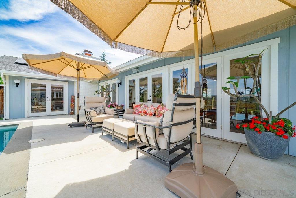 460 Rancho Camino