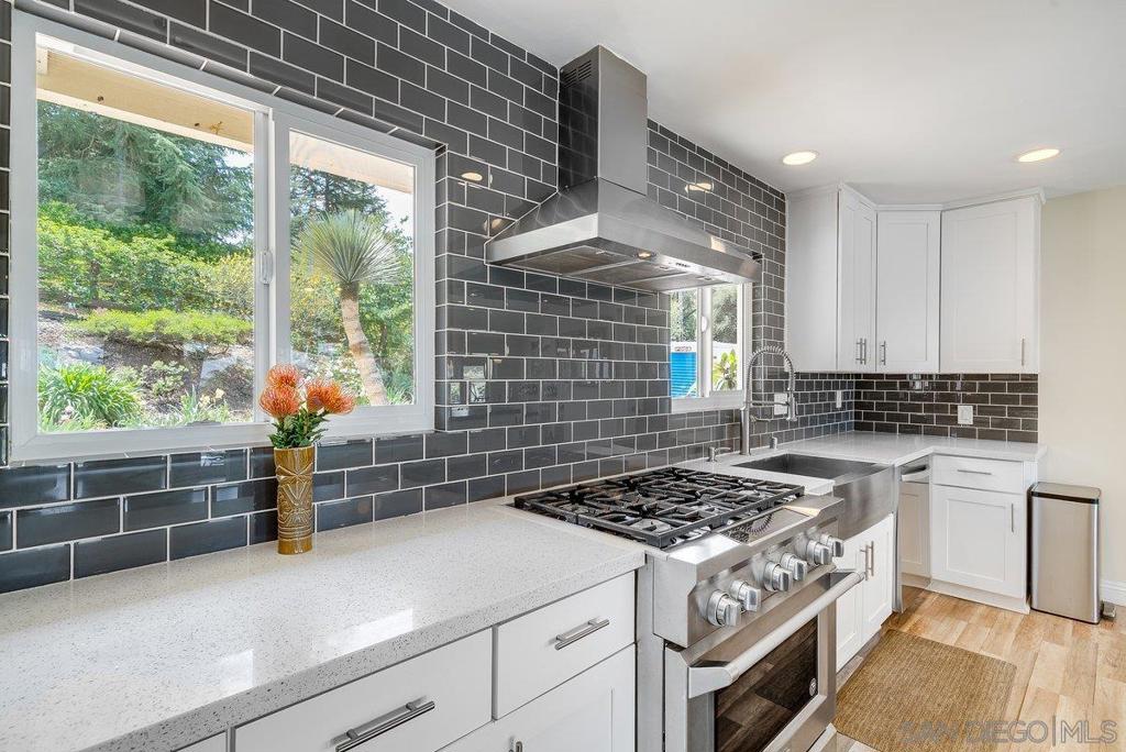 460 Rancho Camino