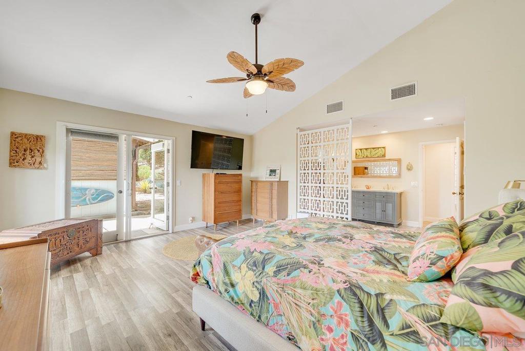460 Rancho Camino