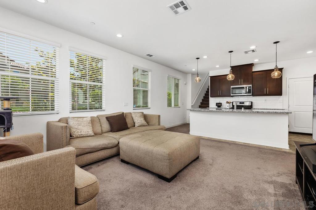 4134 Vela Way