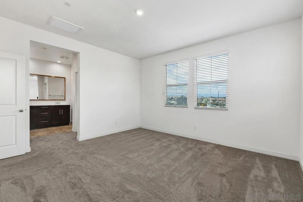 4134 Vela Way