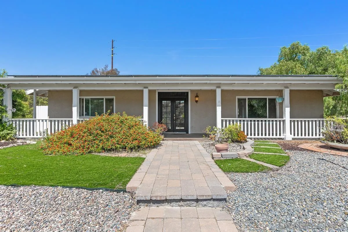 3562 S Mission Road