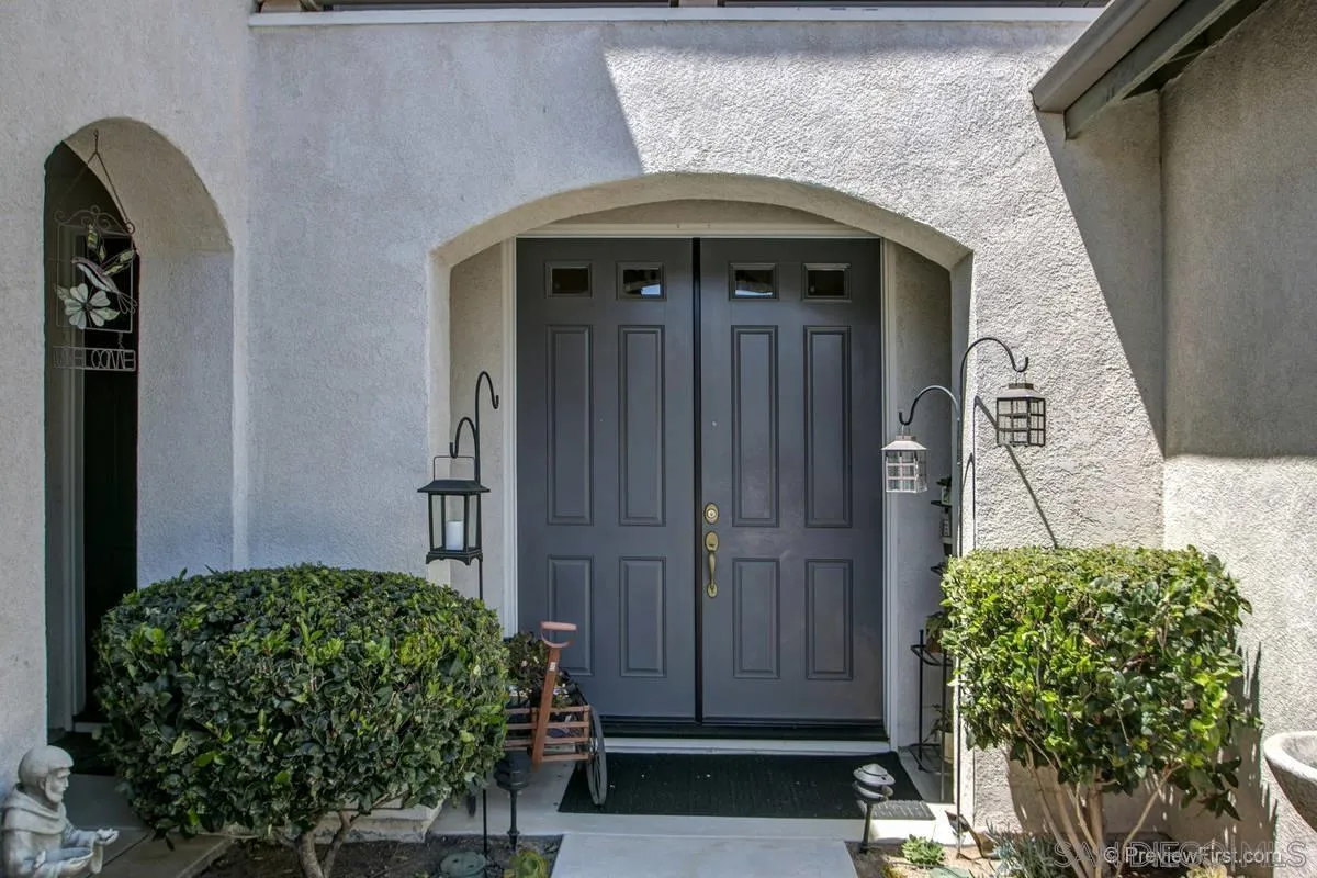 5292 Village Dr