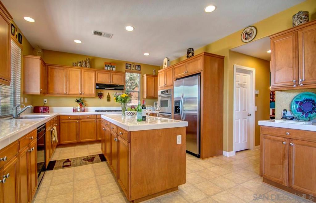 5292 Village Dr
