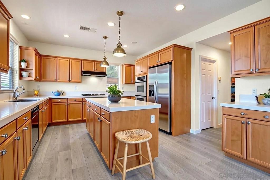 5292 Village Dr