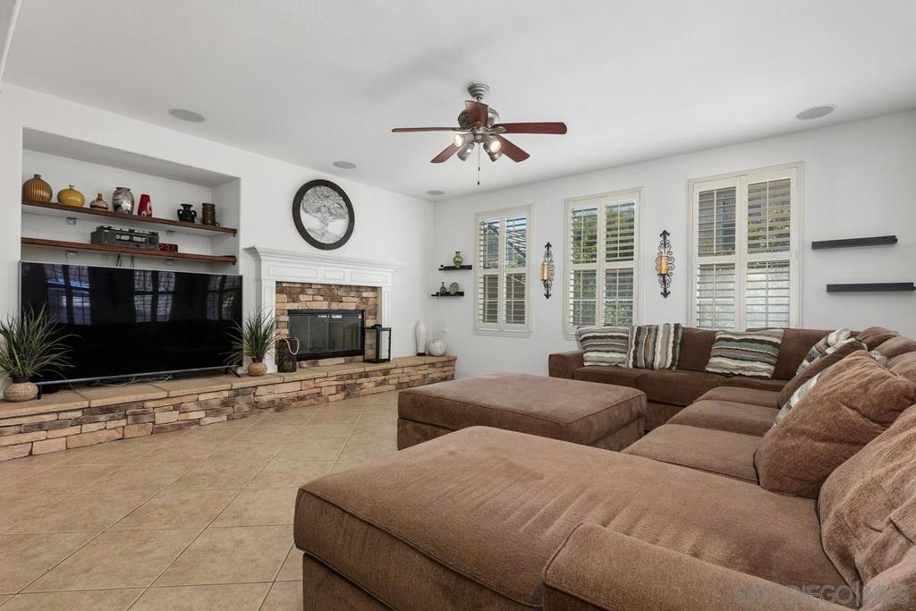 2555 Arundel