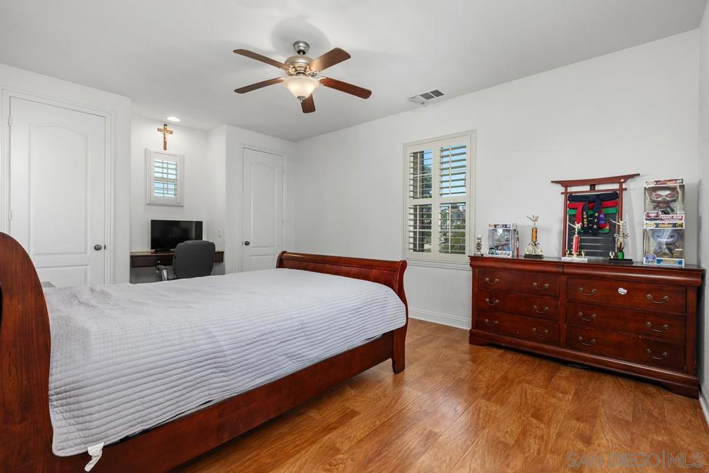 2555 Arundel
