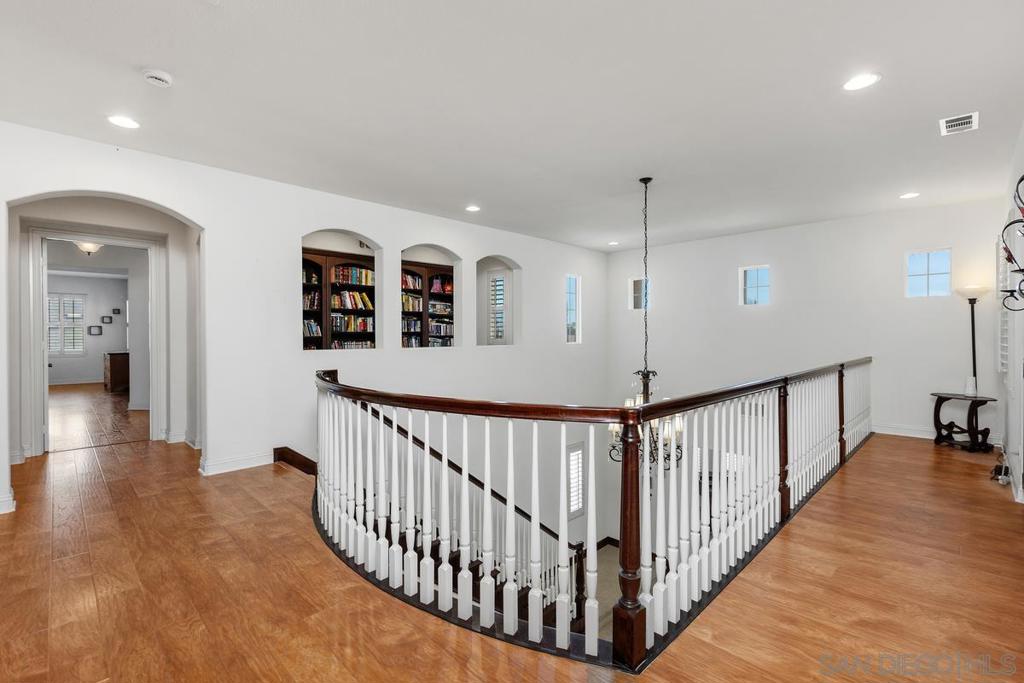 2555 Arundel