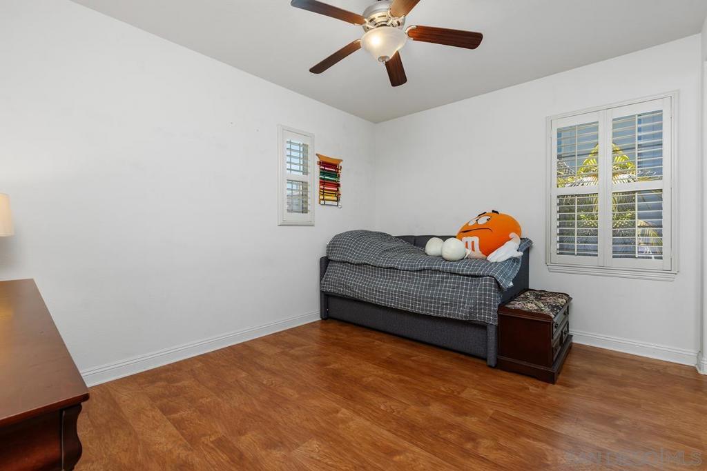 2555 Arundel