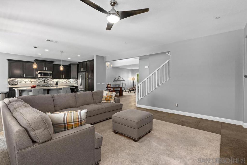 1018 Bellingham Dr