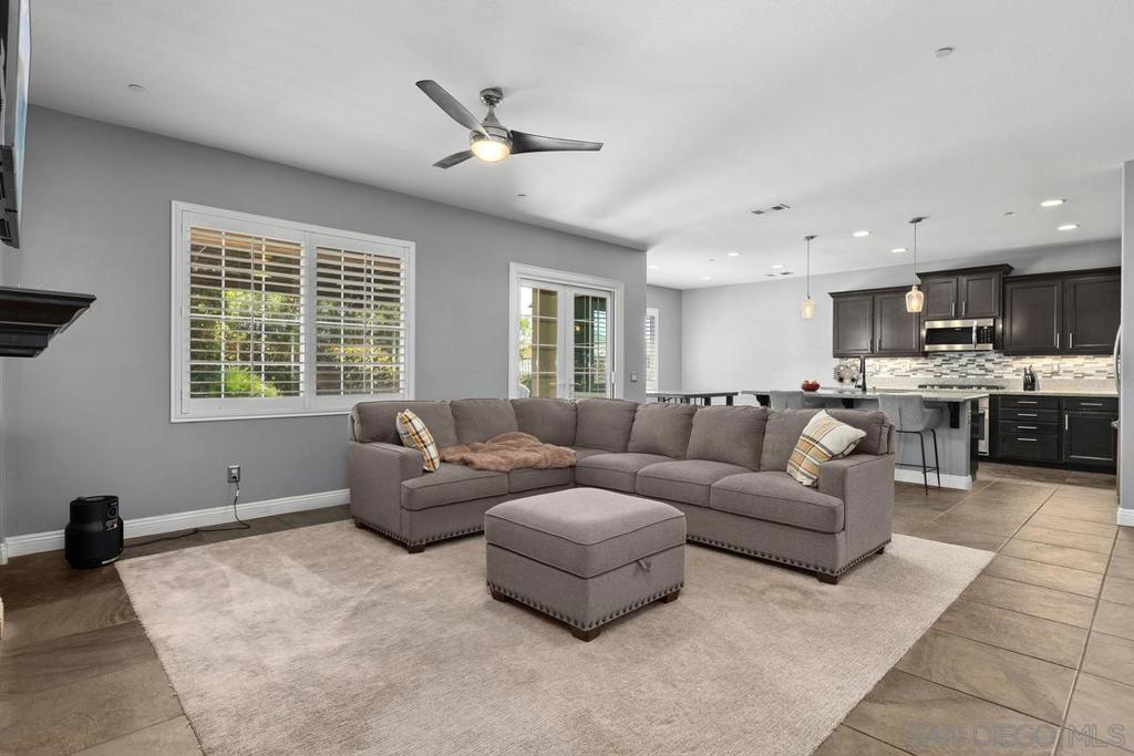 1018 Bellingham Dr