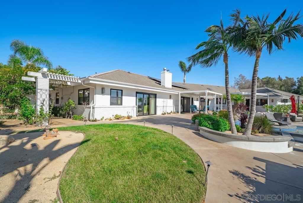33 Gateview