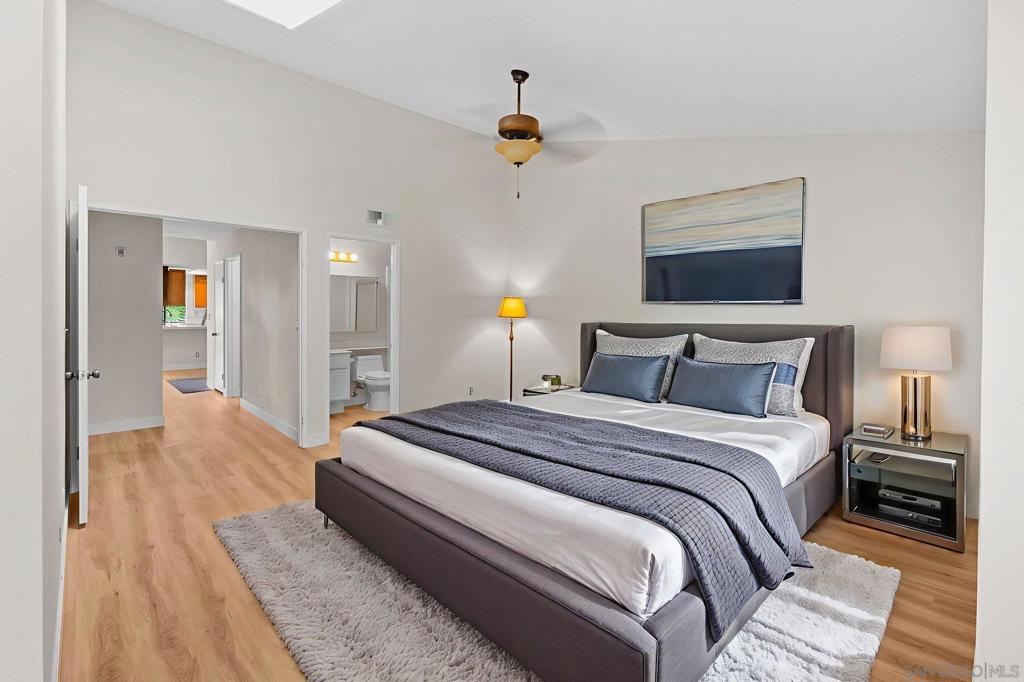 12884 CAMINO DE LA BRECCIA